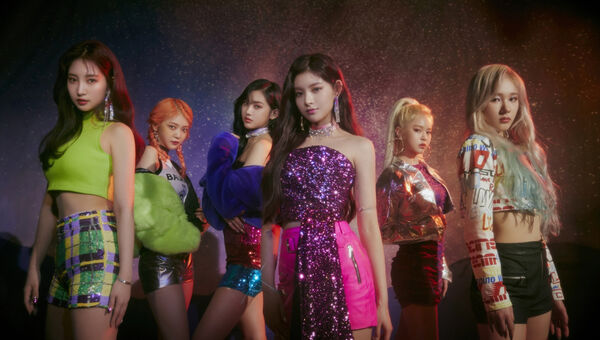 EVERGLOW (에버글로우)